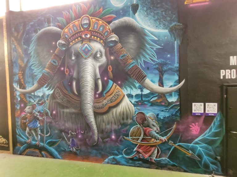 Sock & Tetal — Elefante · mural interior