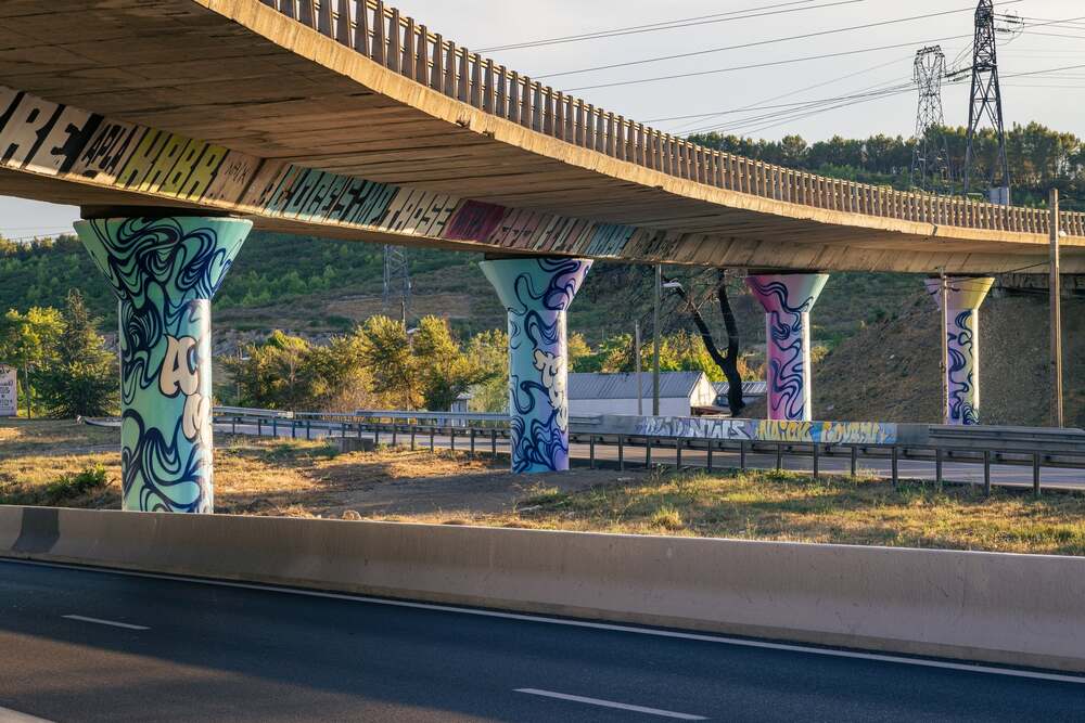 Piles de pont peintes, projet DIRMED 2026, A51 – Urban Art Up