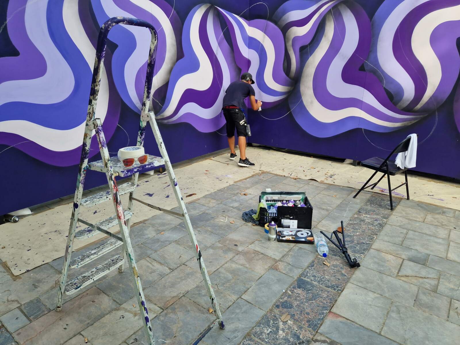 Fresque de R.PI pour le festival Ultra Violet 2024 à Thuir – Urban Art Up